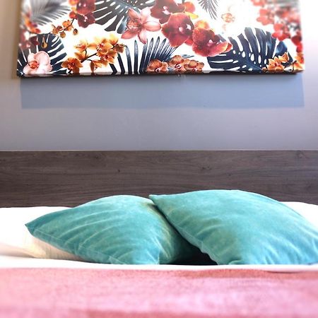 Velleran Accomodation Tarxien Zewnętrze zdjęcie